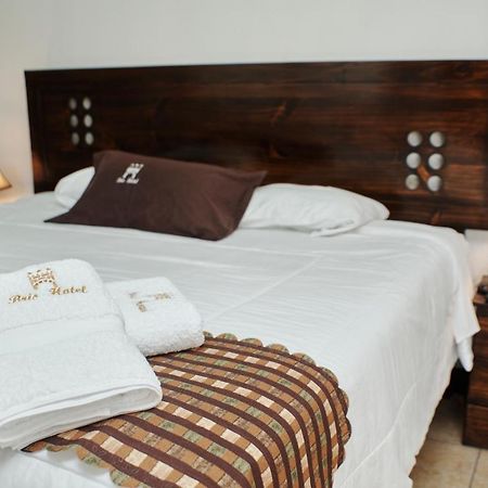 Gobernadora Bris Hotel מראה חיצוני תמונה