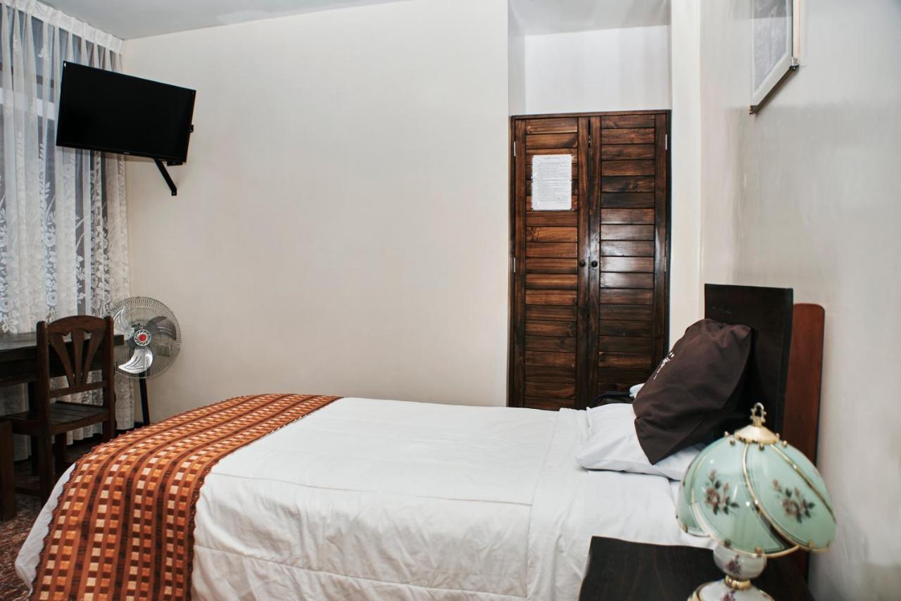 Gobernadora Bris Hotel מראה חיצוני תמונה